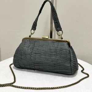 Genuine Lambskin Pleated Texture Handmade Push lock Clutch Bag/ Crossbody
